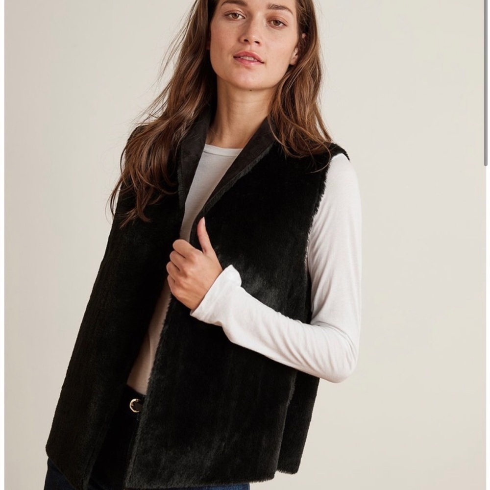 Velvet by Graham & Spencer’s Black Faux Fur Vest